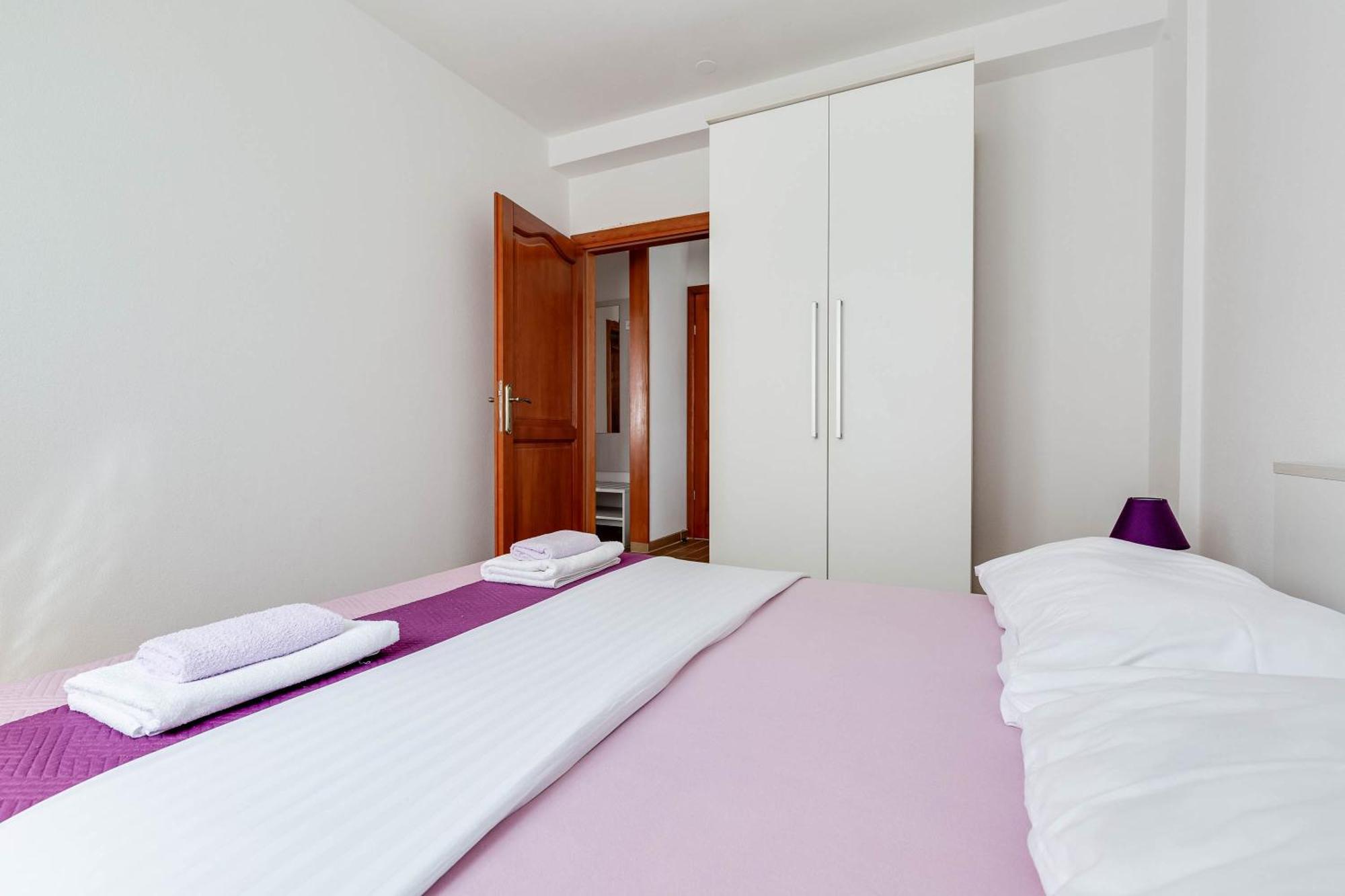 Apartmani Pocrnic Pakoštane Kültér fotó