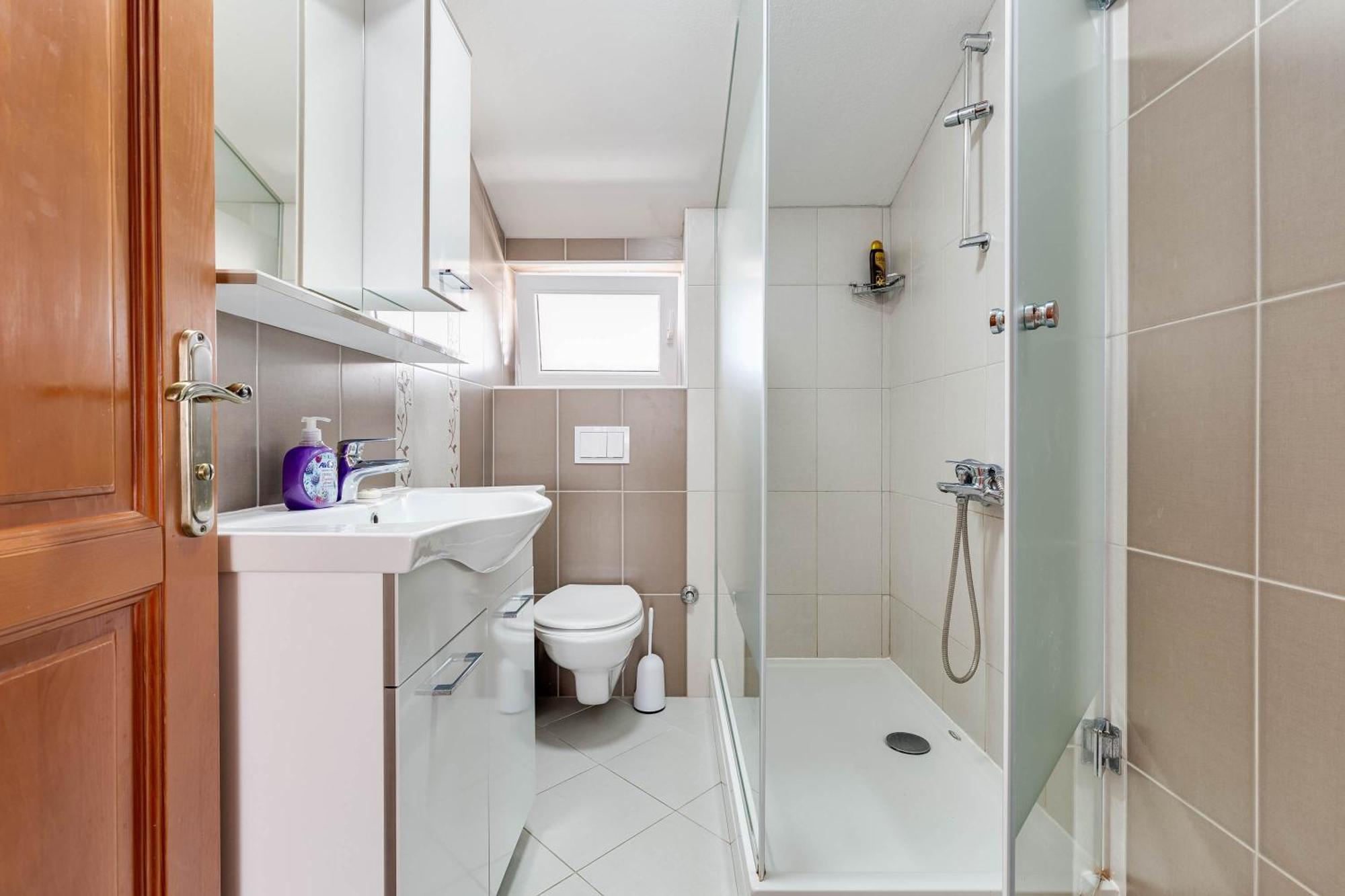 Apartmani Pocrnic Pakoštane Kültér fotó