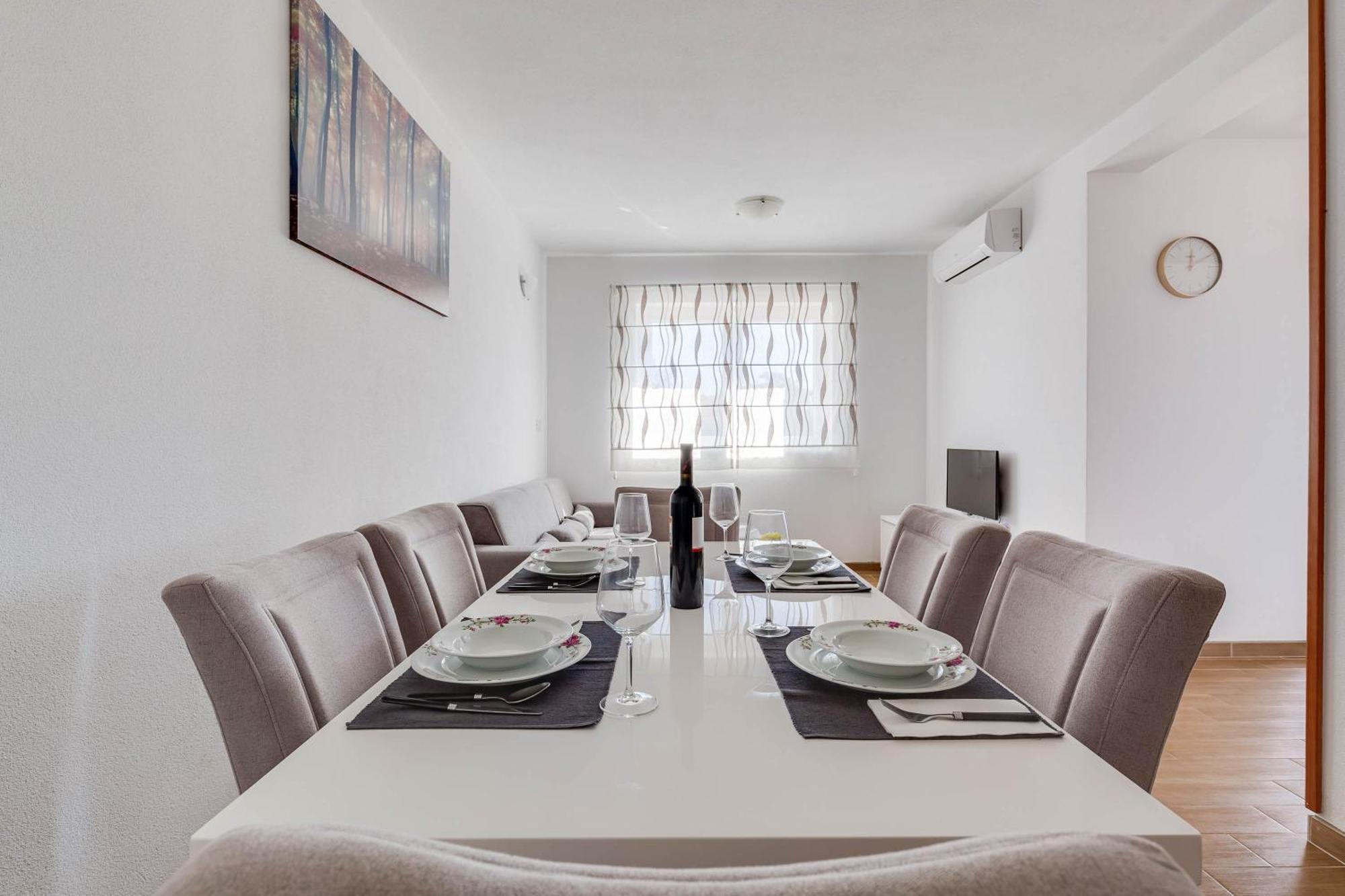 Apartmani Pocrnic Pakoštane Kültér fotó