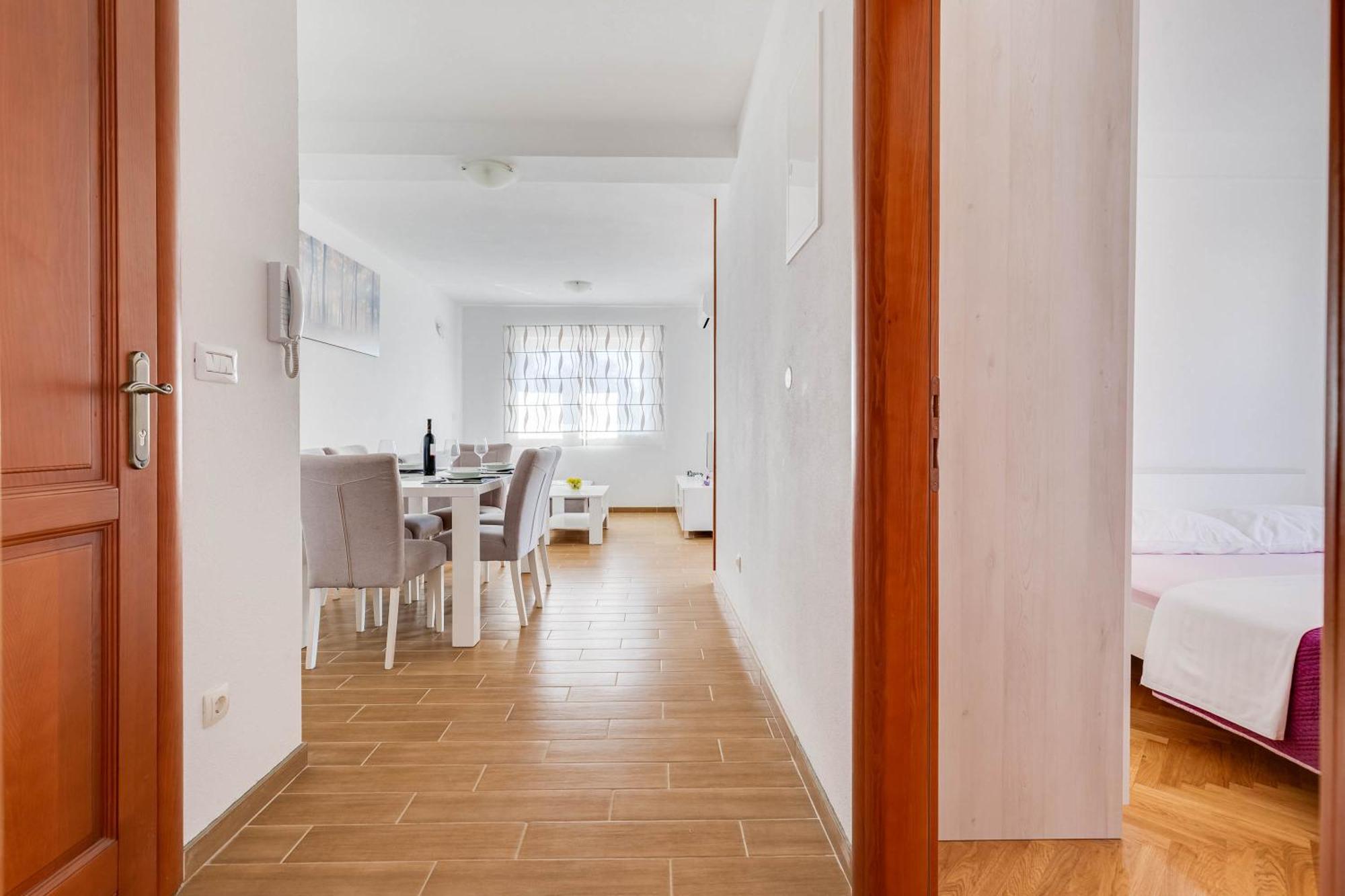 Apartmani Pocrnic Pakoštane Kültér fotó